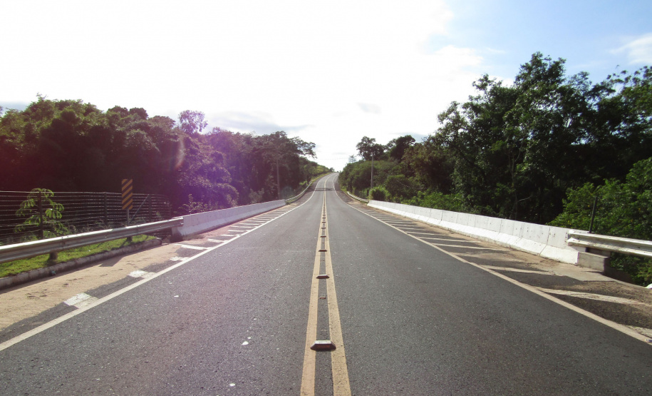 ponte_sobre_o_ribeirao_sao_pedro_pr-691_1