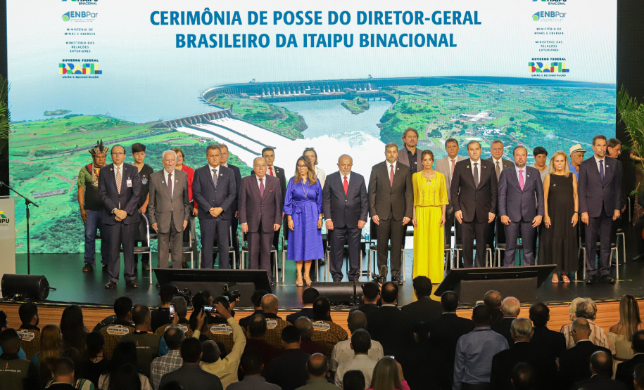 GOVERNADOR EM EXERCÍCIO - FOZ
