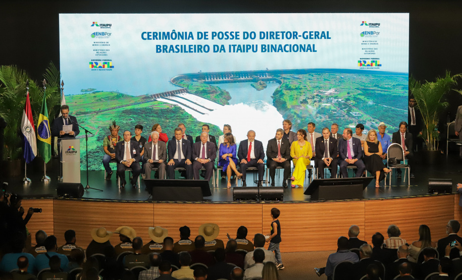 GOVERNADOR EM EXERCÍCIO - FOZ