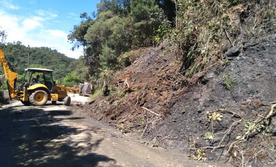 Serviços na PR-090 já iniciaram e devem ser concluídos na próxima semana
