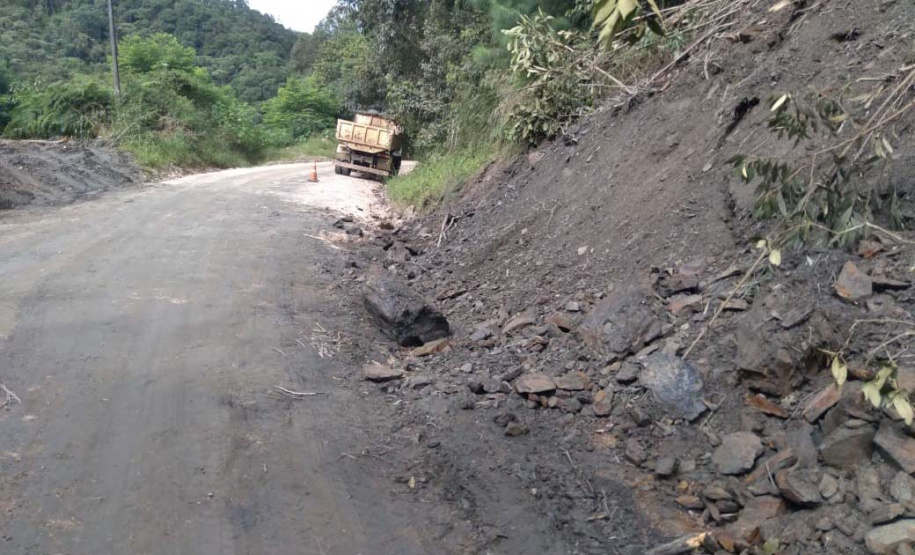 Serviços na PR-090 já iniciaram e devem ser concluídos na próxima semana