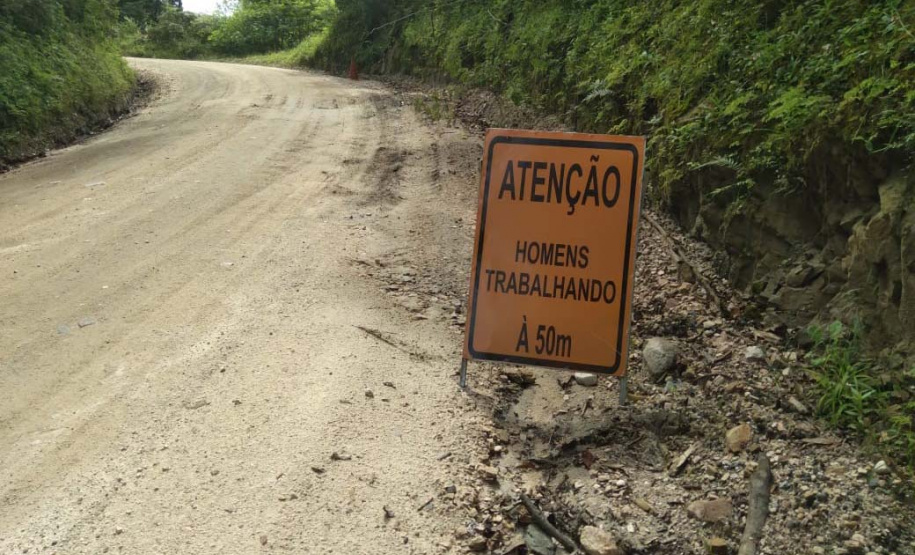 Serviços na PR-090 já iniciaram e devem ser concluídos na próxima semana