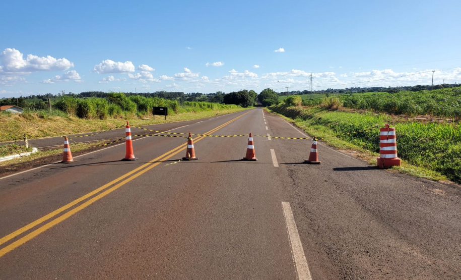 PR-492 Tamboara bloqueio