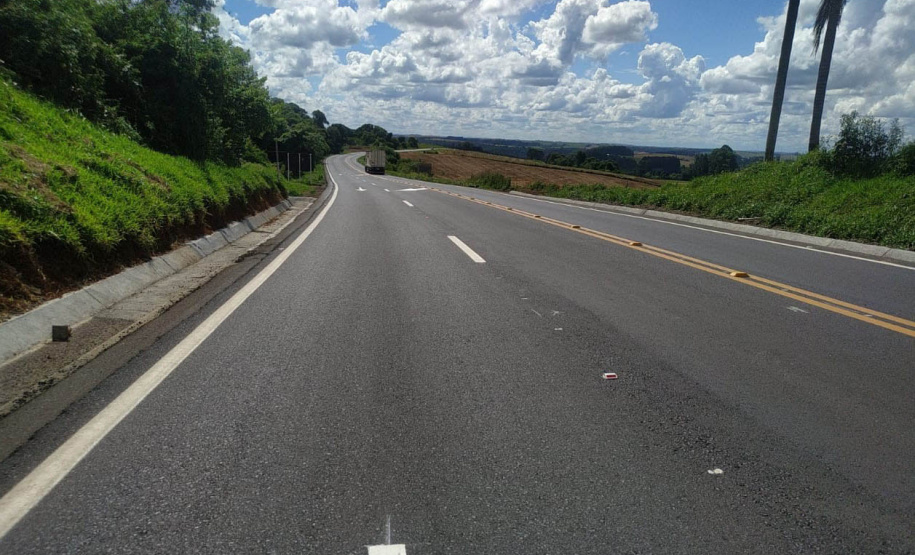 Obras de ampliação da PRC-280 com terceiras faixas são concluídas