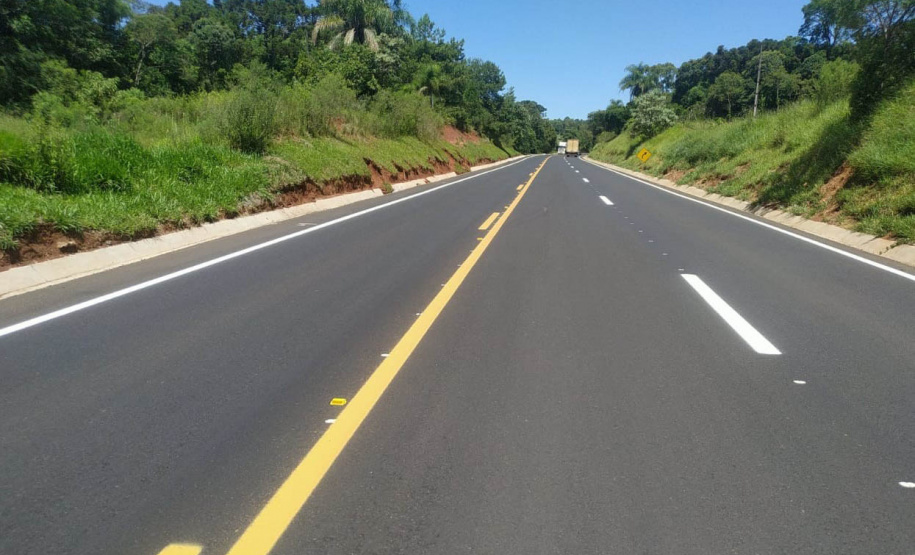 Obras de ampliação da PRC-280 com terceiras faixas são concluídas