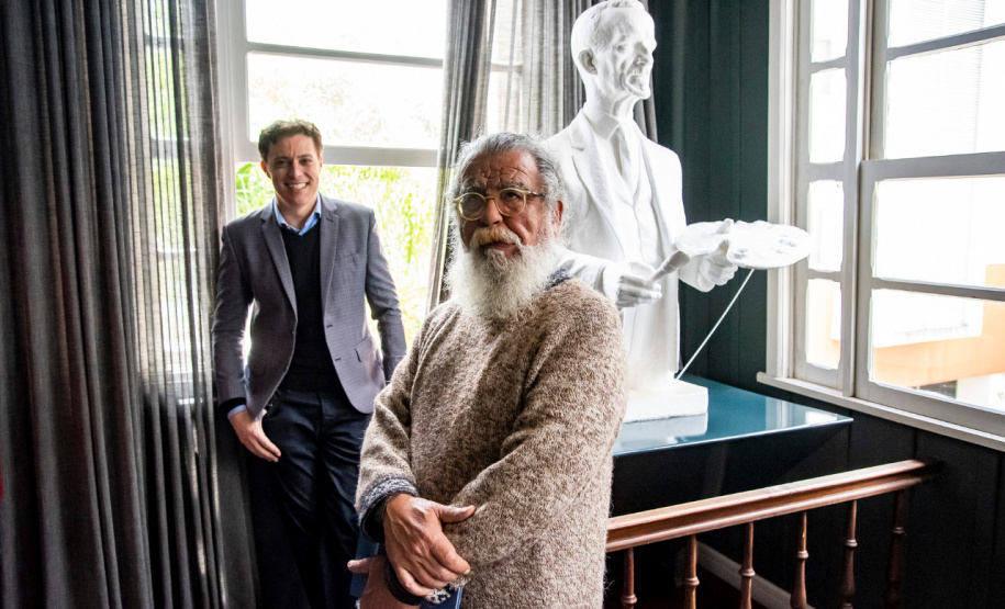 “Bota-fora do Retta” marca despedida do artista da residência na Academia Alfredo Andersen