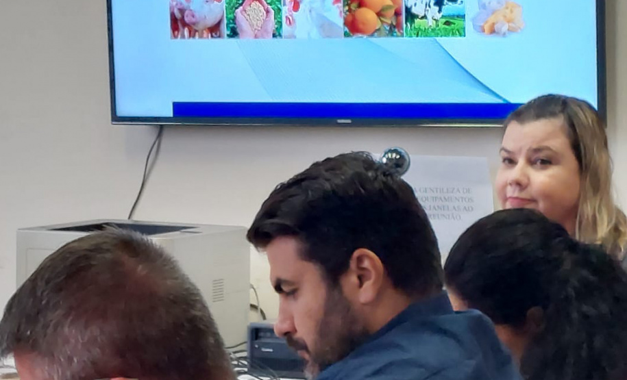 Reunião prevenção à gripe aviária