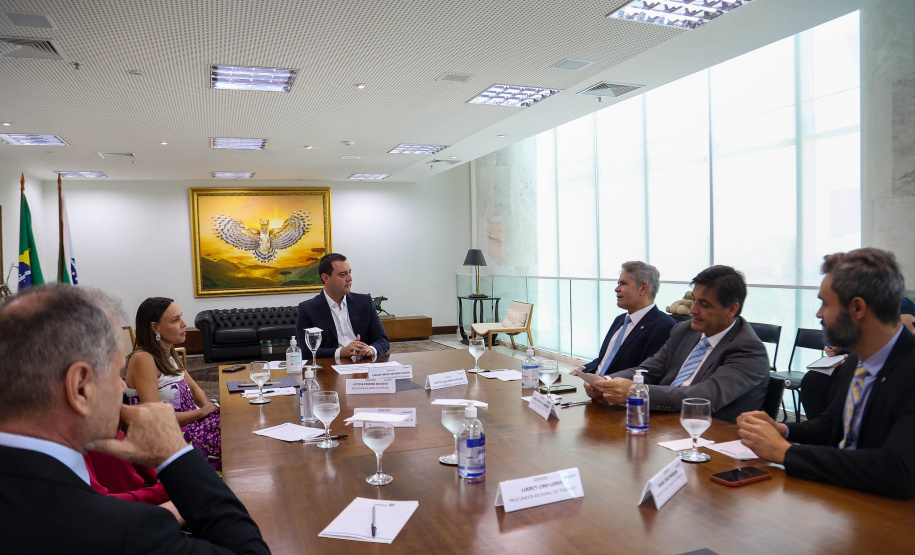Governador Carlos Massa Ratinho Junior com Procurador Geral do Trabalho Dr José de Lima Ramos Pereira