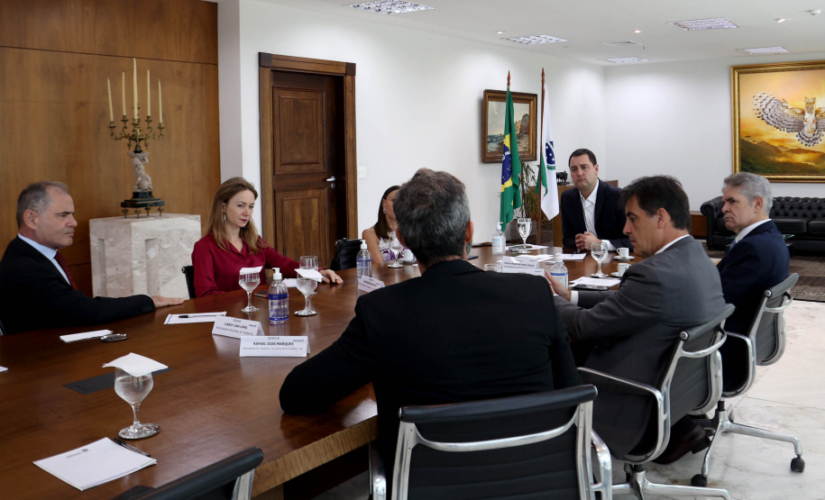 Governador Carlos Massa Ratinho Junior com Procurador Geral do Trabalho Dr José de Lima Ramos Pereira