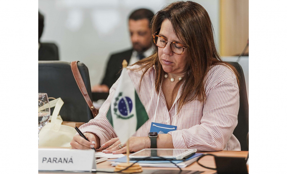 Fazenda Estadual concede Mérito Fazendário do Paraná durante a 40ª Reunião do Comsefaz