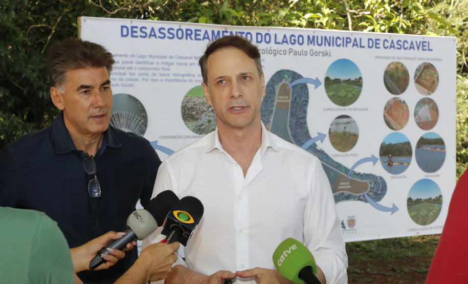 Dragagem no Lago Municipal de Cascavel alcança potência máxima