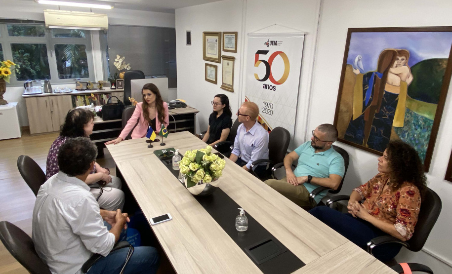 UEM recepciona professora ucraniana por meio de programa do Estado