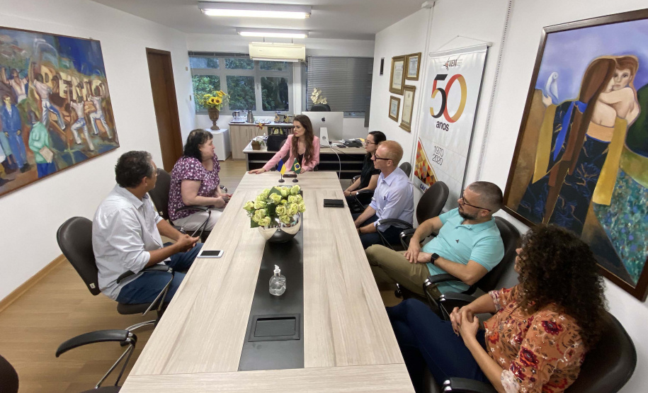 UEM recepciona professora ucraniana por meio de programa do Estado