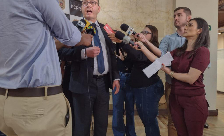 Policiais prendem dez pessoas em esquema que burlava sistema de transferências de veículos