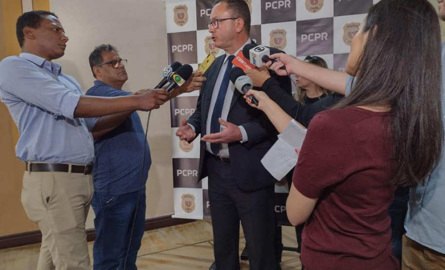 Policiais prendem dez pessoas em esquema que burlava sistema de transferências de veículos