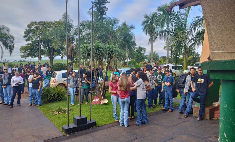 Colégio agrícola de Santa Mariana retoma aulas em menos de um mês após incêndio