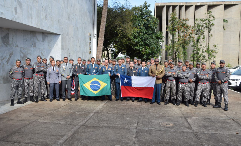 Paranaenses que combateram incêndios no Chile retornam e falam de desafios e integração
