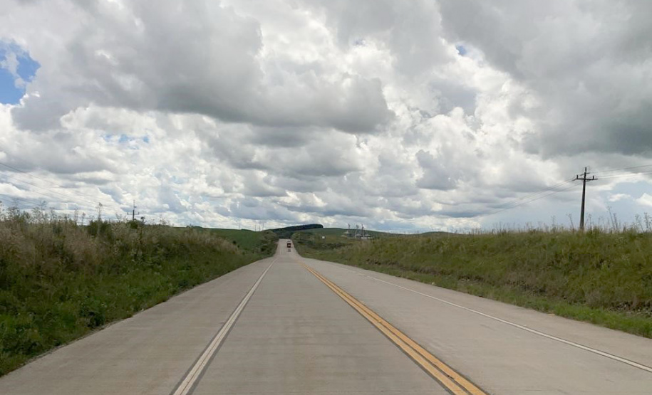 Obra emblemática do Sudoeste, Whitetopping da PRC-280 recebe últimos ajustes