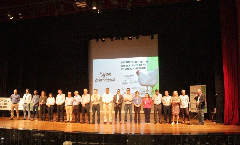 No Sudoeste, Sistema de Agricultura do Paraná debate prevenção da influenza aviária
