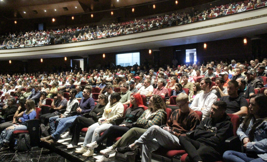 No Sudoeste, Sistema de Agricultura do Paraná debate prevenção da influenza aviária