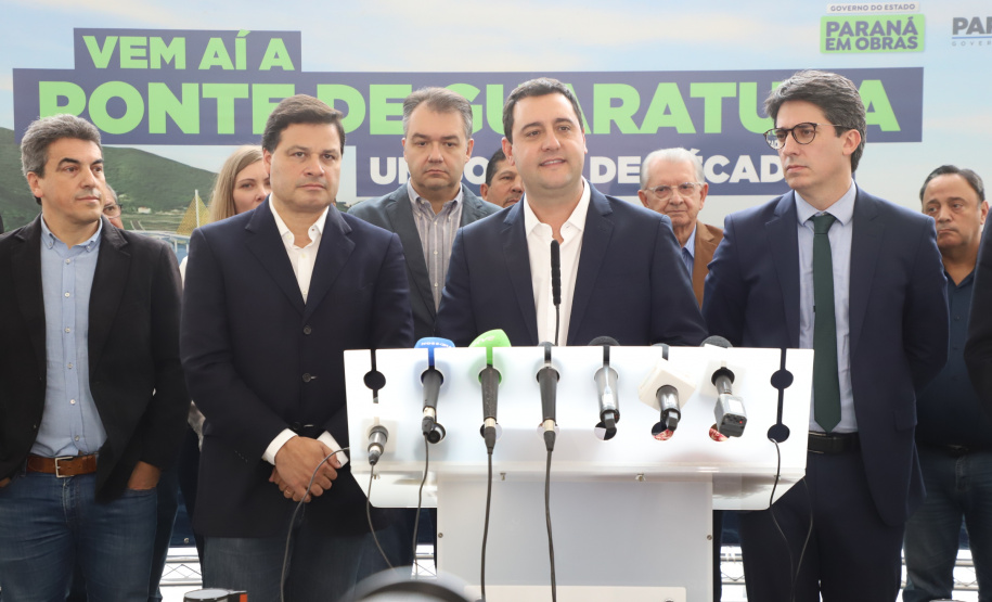 O Governador Carlos Massa Ratinho Junior anunciou a emissão da licença ambiental prévia para a construção da Ponte de Guaratuba, no Litoral do Paraná.