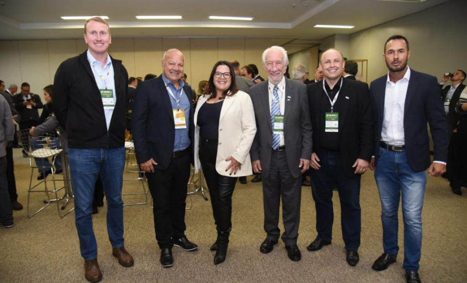 O vice-governador Darci Piana e o secretário da Agricultura, Norberto Ortigara, participaram da abertura da ExpoApras 2023.