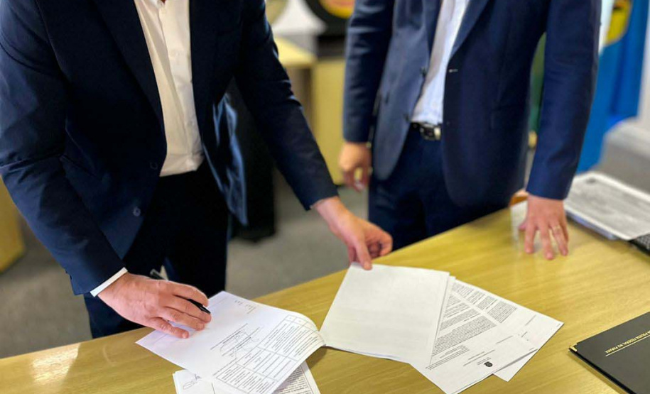 Paraná e Polícia Federal assinam acordo de cooperação para atendimento a migrantes