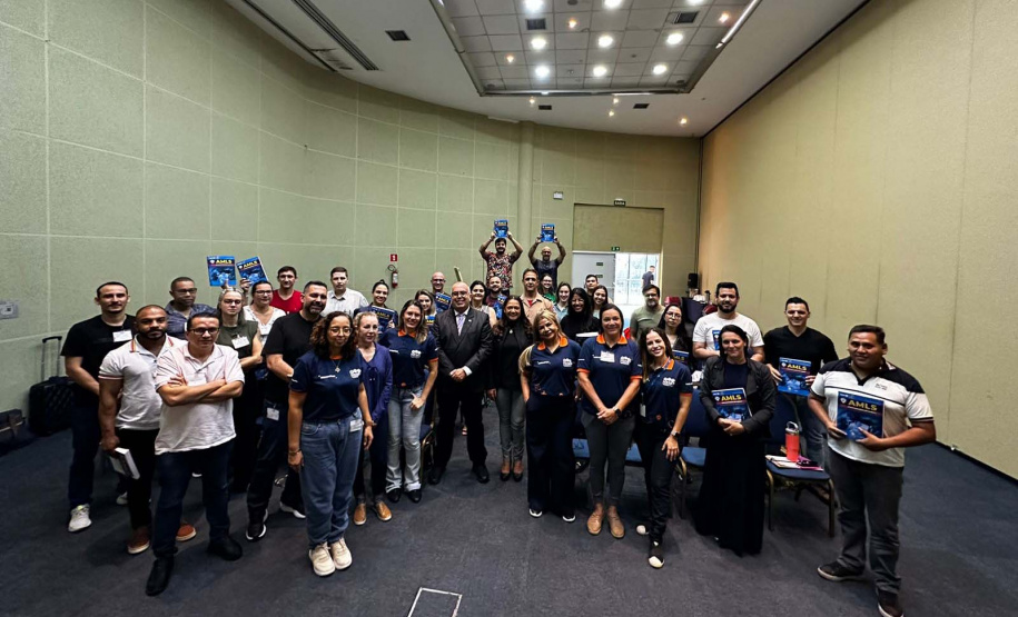 Governo inicia certificação internacional de mil profissionais para atendimento de urgência