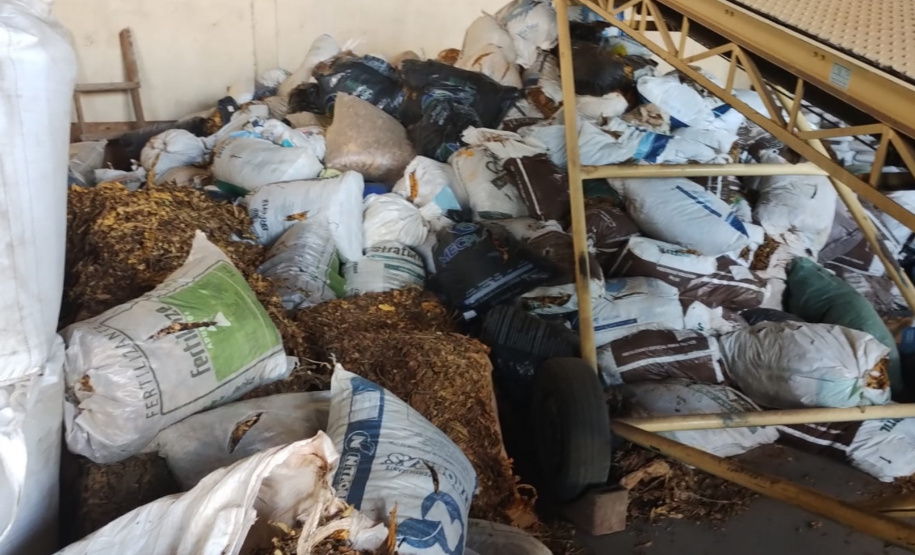 Operação Fumageiras fiscaliza mercadorias com notas fiscais falsas na região de Guarapuava