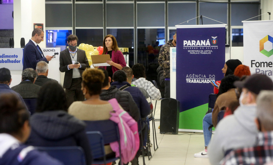 SETR promove 4 mutirões do emprego em comemoração ao Dia do Trabalhador