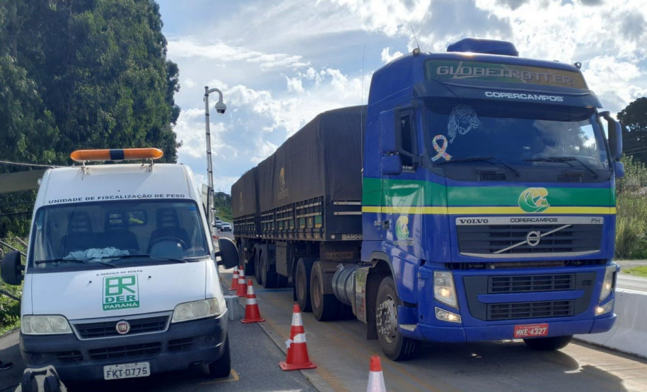 Estado reforça fiscalização de cargas com excesso de peso no Litoral, RMC e Sul