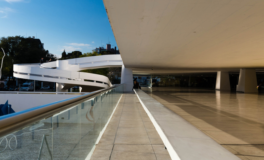 Museu Oscar Niemeyer – MON