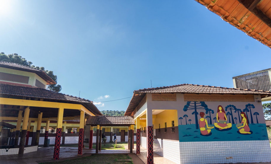 Com novas disciplinas do ensino médio, estudantes indígenas desenvolvem sua cultura em sala de aula