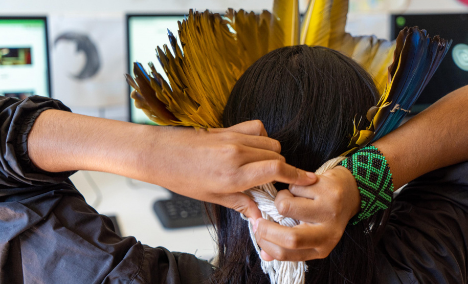 Com novas disciplinas do ensino médio, estudantes indígenas desenvolvem sua cultura em sala de aula