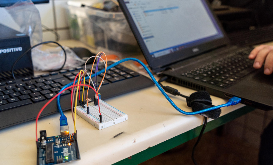 Tecnologia e saberes tradicionais: Paraná investe no ensino das ciências em comunidades indígenas do estado