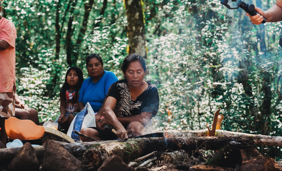 Com novas disciplinas do ensino médio, estudantes indígenas desenvolvem sua cultura em sala de aula