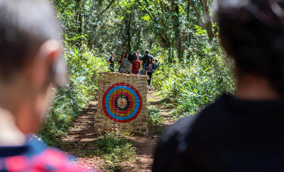 Com novas disciplinas do ensino médio, estudantes indígenas desenvolvem sua cultura em sala de aula