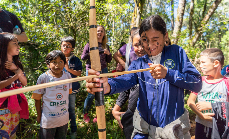 Com novas disciplinas do ensino médio, estudantes indígenas desenvolvem sua cultura em sala de aula
