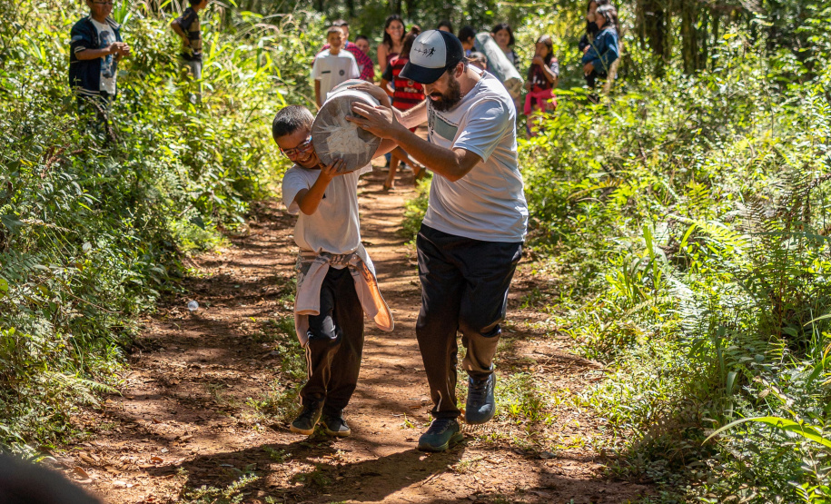 Com novas disciplinas do ensino médio, estudantes indígenas desenvolvem sua cultura em sala de aula