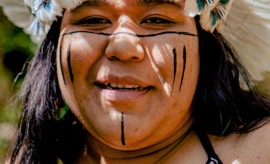 Com novas disciplinas do ensino médio, estudantes indígenas desenvolvem sua cultura em sala de aula