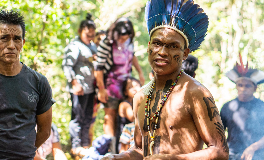 Com novas disciplinas do ensino médio, estudantes indígenas desenvolvem sua cultura em sala de aula