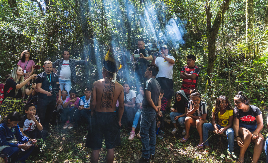 Com novas disciplinas do ensino médio, estudantes indígenas desenvolvem sua cultura em sala de aula