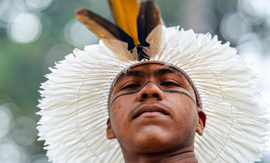 Com novas disciplinas do ensino médio, estudantes indígenas desenvolvem sua cultura em sala de aula