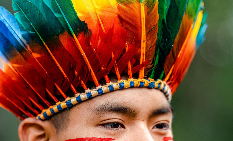 Com novas disciplinas do ensino médio, estudantes indígenas desenvolvem sua cultura em sala de aula