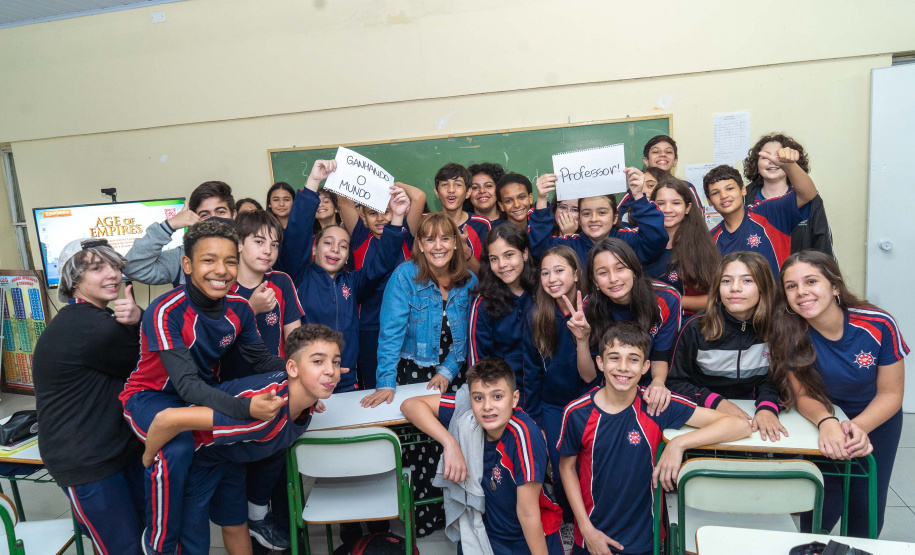 Educação divulga lista de professores aprovados para intercâmbio do programa Ganhando o Mundo