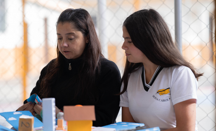 Plataforma Leia Paraná completa dois meses de lançamento e reforça hábito da leitura entre alunos da rede estadual