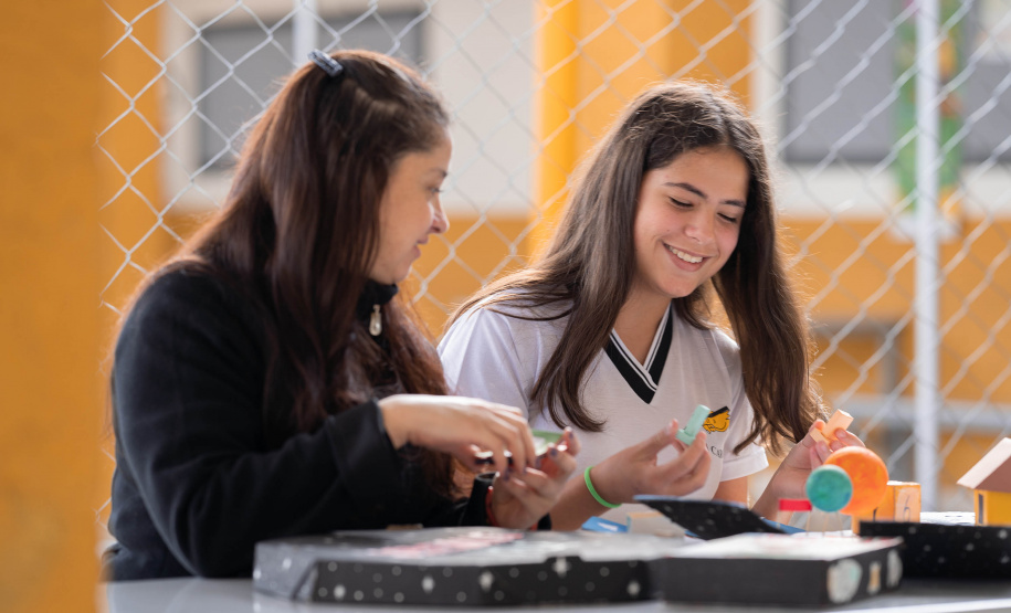 Plataforma Leia Paraná completa dois meses de lançamento e reforça hábito da leitura entre alunos da rede estadual