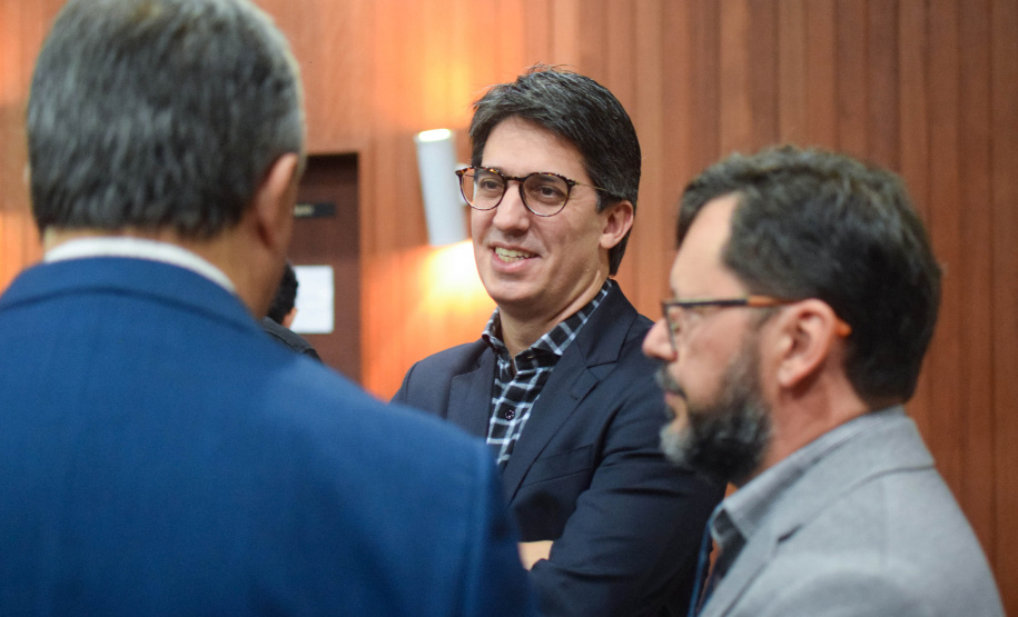 encontro com prefeitos, secretários e técnicos da Região Metropolitana de Curitiba.