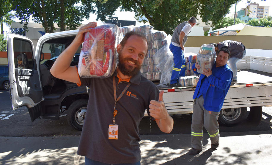 Copel entrega 94 toneladas de alimentos a instituições de educação e assistência social