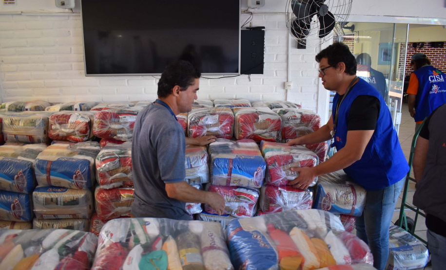 Copel entrega 94 toneladas de alimentos a instituições de educação e assistência social